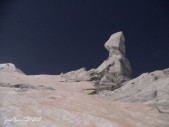 Traversée du Glacier des Bossons au milieu des séracs et ponts de neige