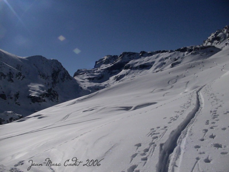 Traces montant à la Hourquette de Héas (Hautes Pyrénées)