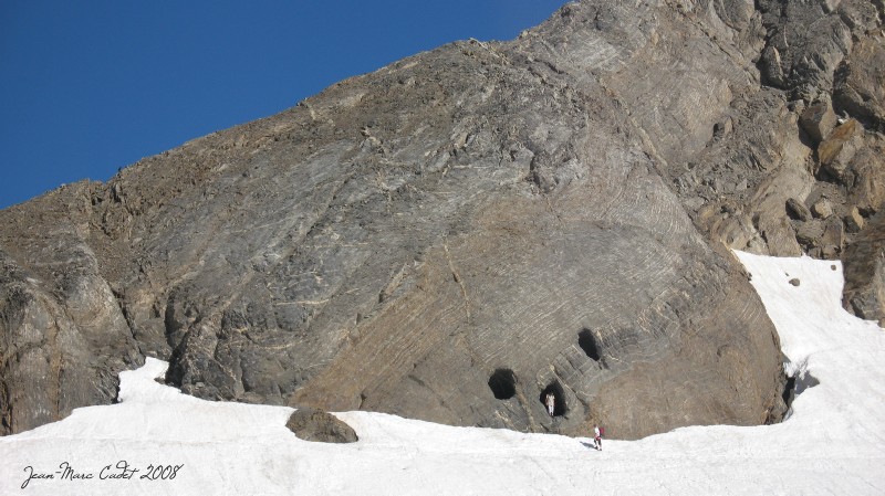 Les grottes du Clot de la Hount (Hautes Pyrénées)