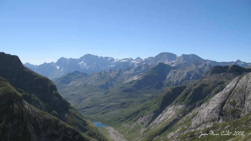 La Vallée d'Ossoue et Gavarnie, vus des Grottes 